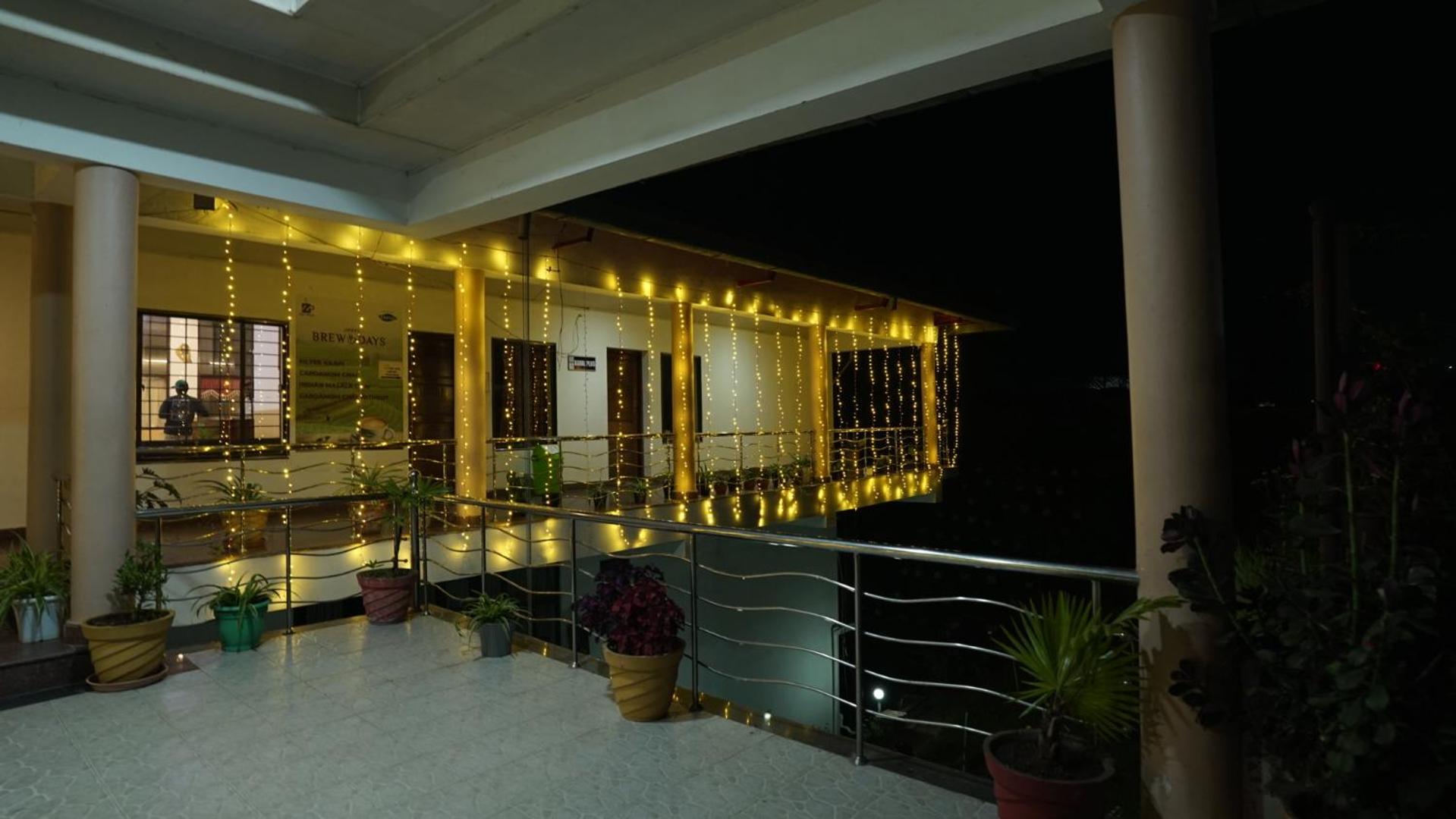 Ac Mist Hotel Munnar Eksteriør billede