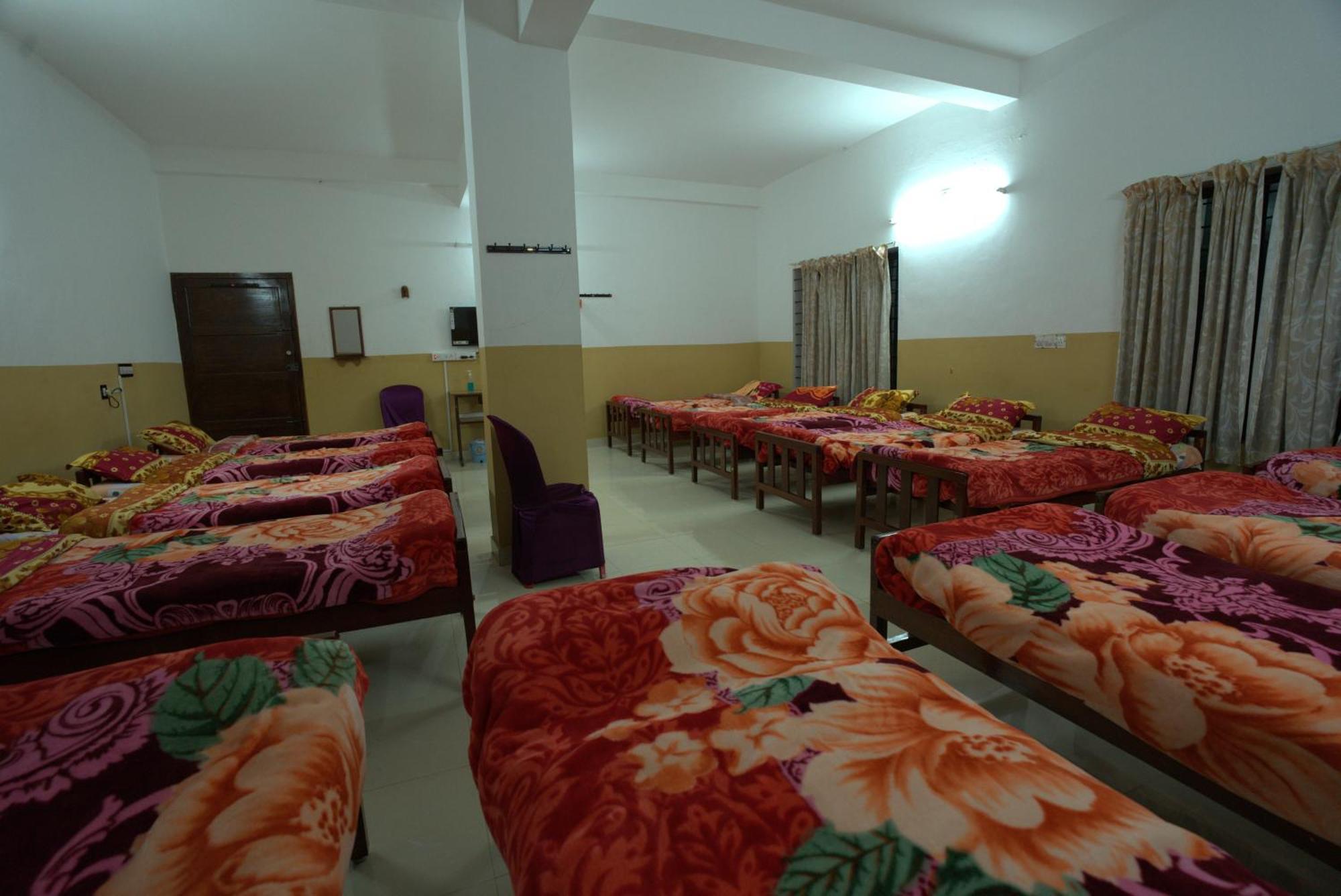 Ac Mist Hotel Munnar Eksteriør billede