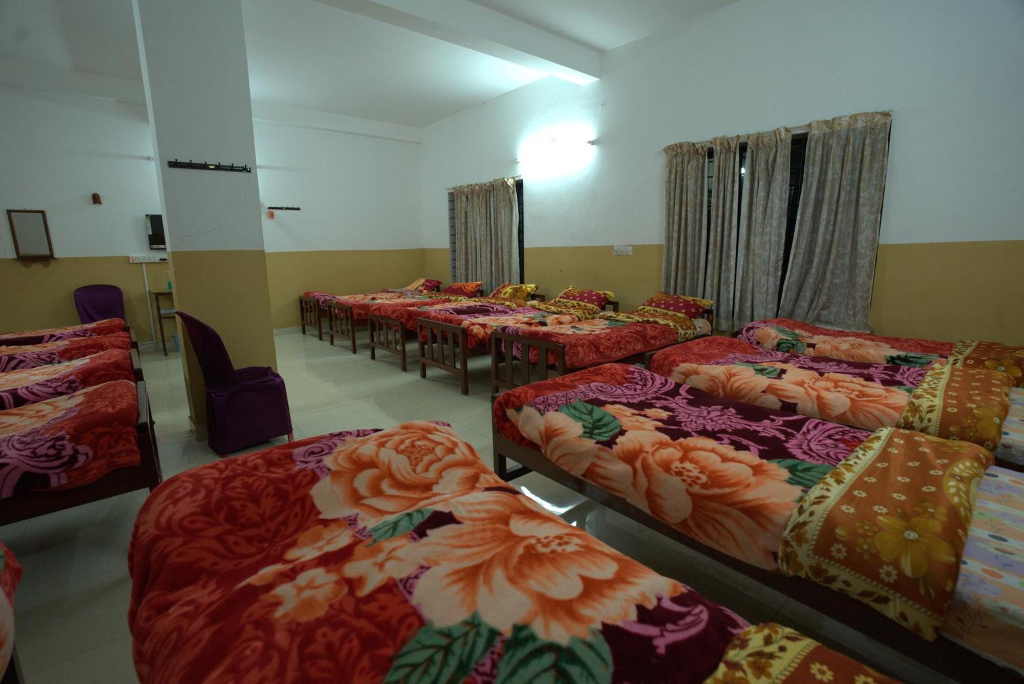 Ac Mist Hotel Munnar Eksteriør billede