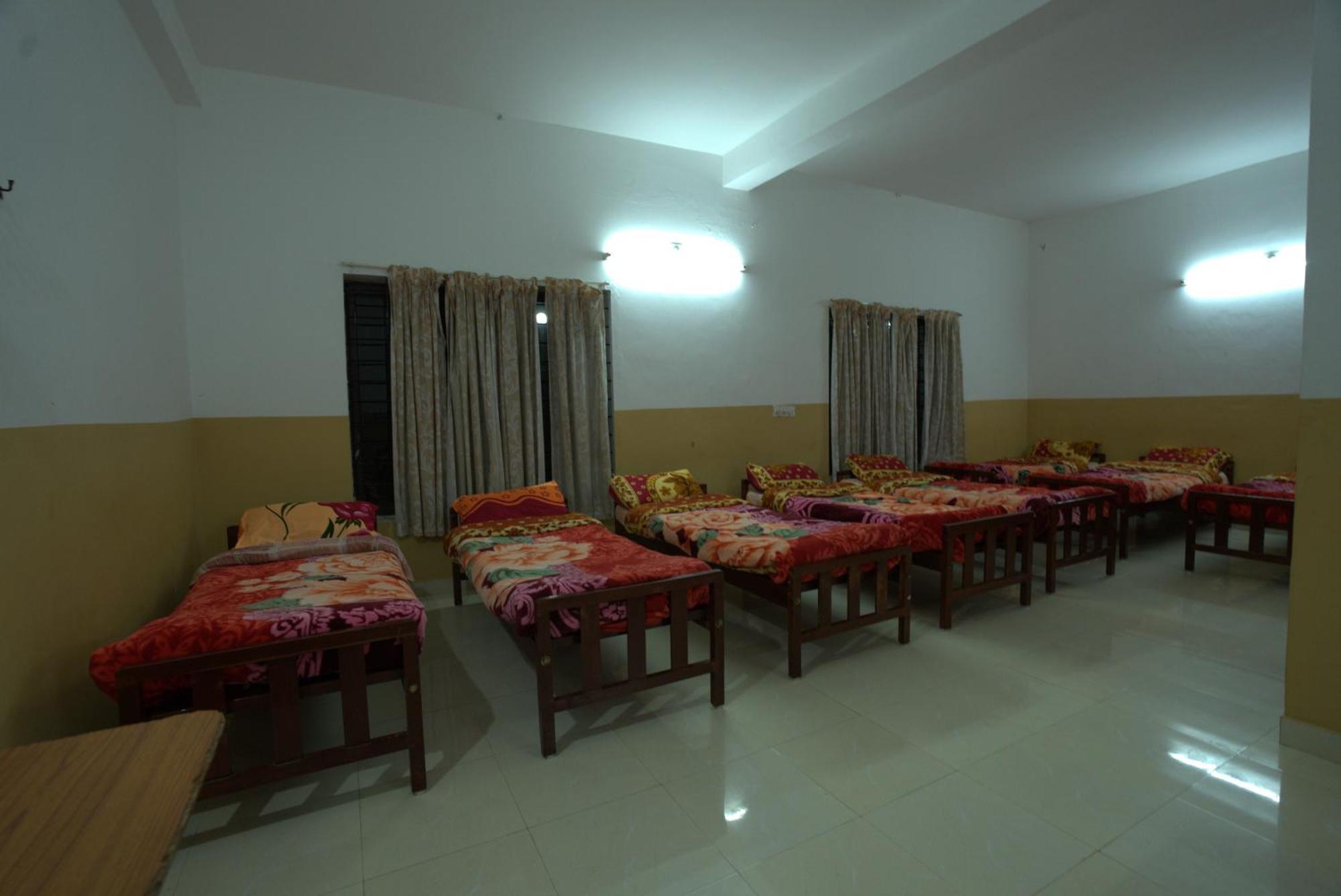 Ac Mist Hotel Munnar Eksteriør billede