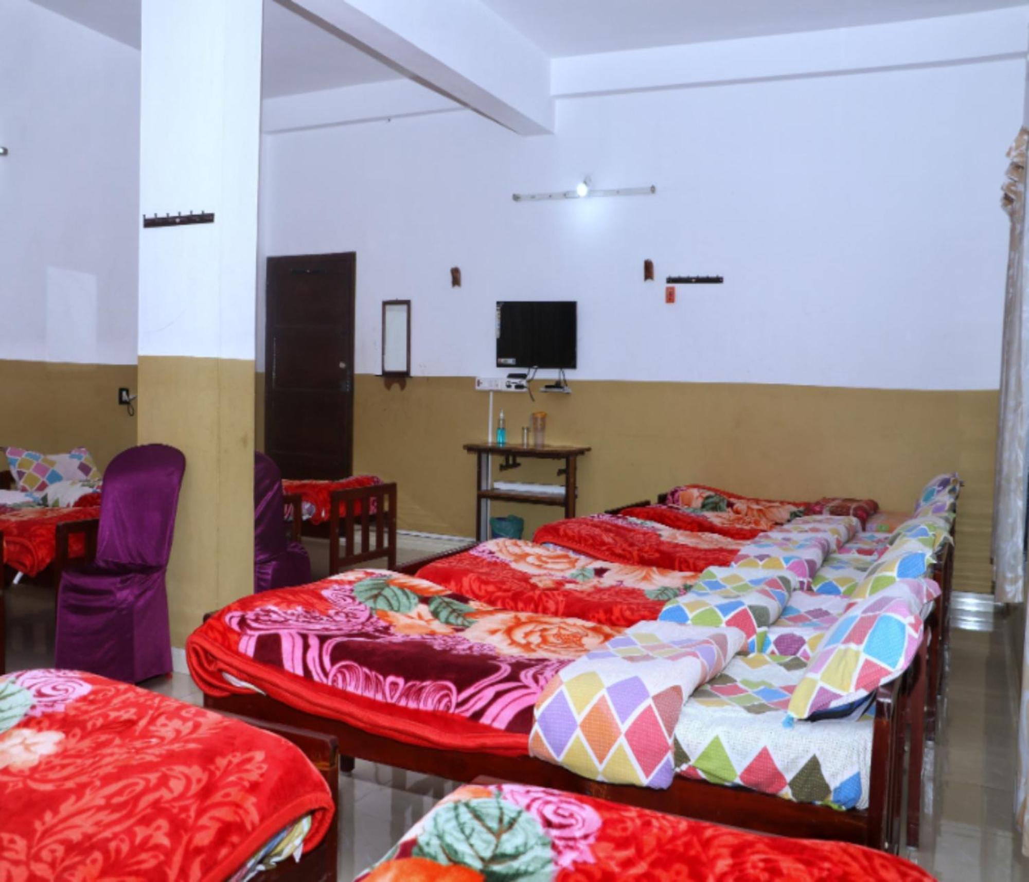 Ac Mist Hotel Munnar Eksteriør billede