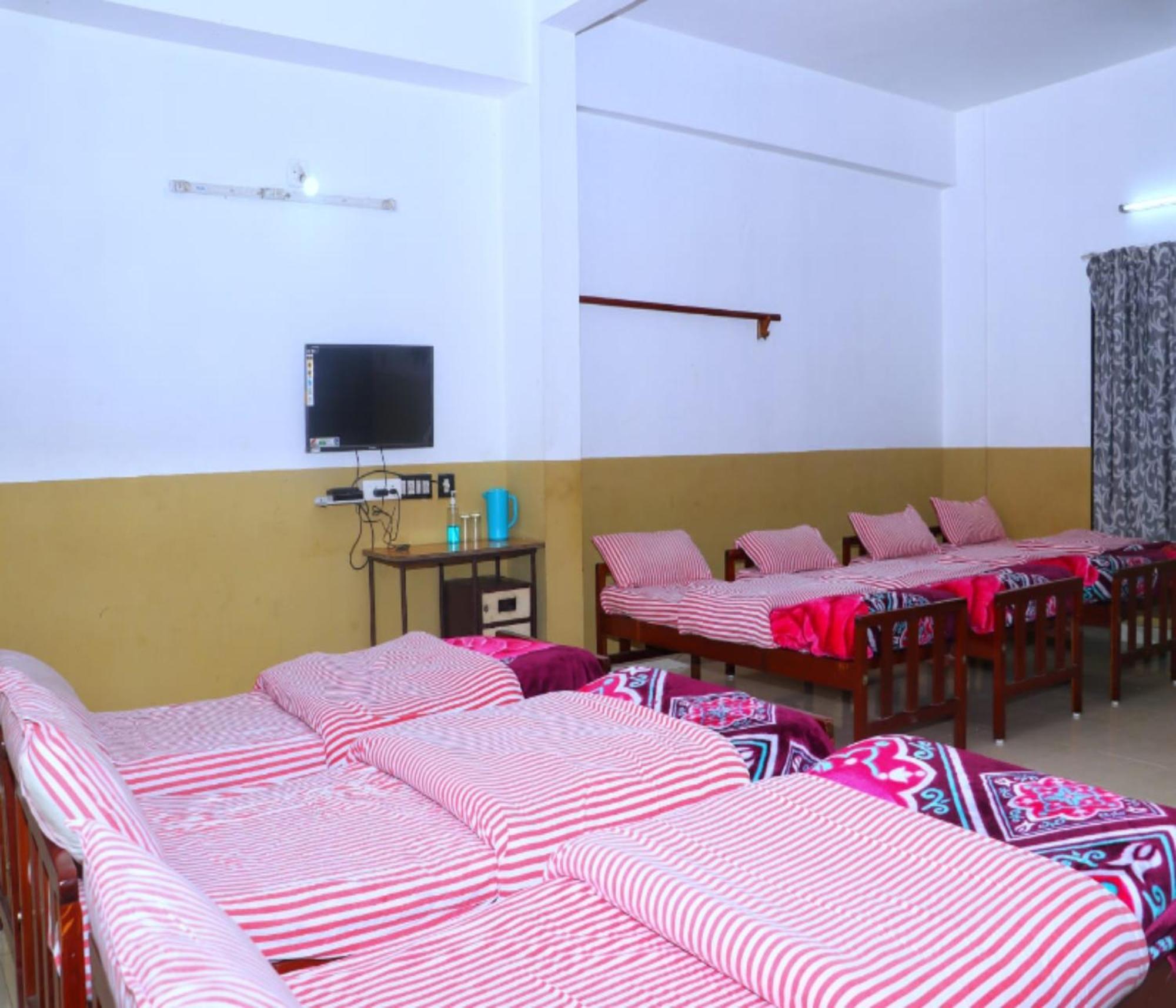 Ac Mist Hotel Munnar Eksteriør billede