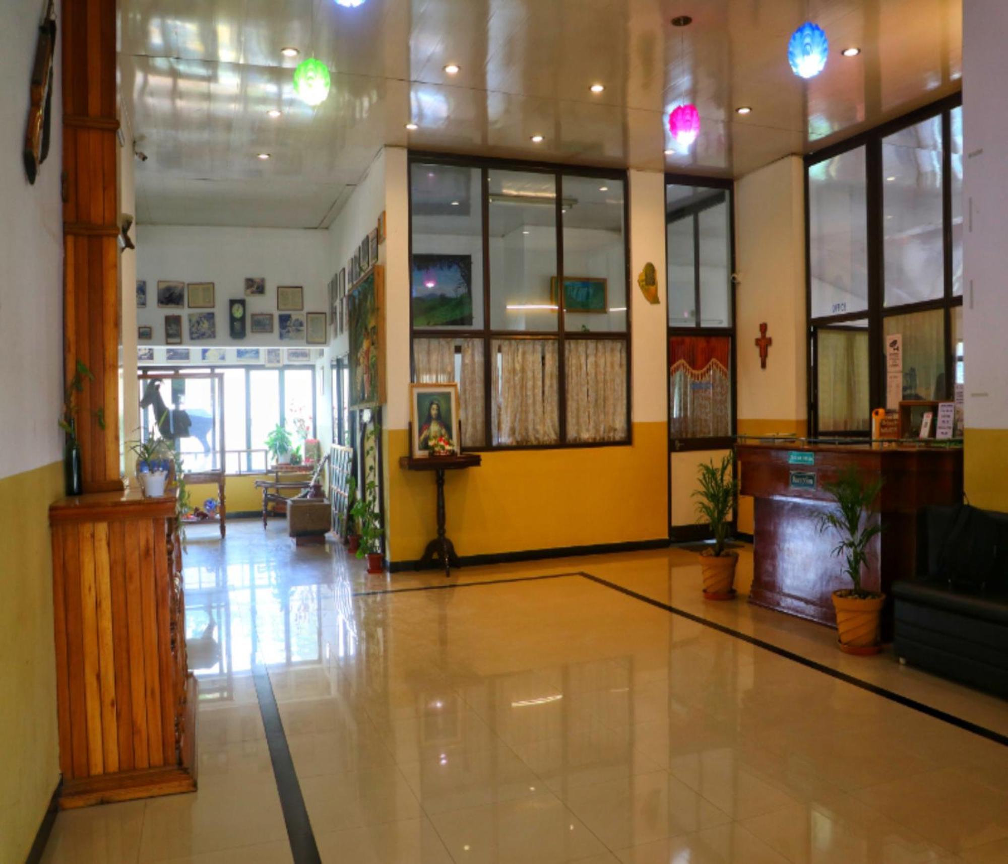 Ac Mist Hotel Munnar Eksteriør billede